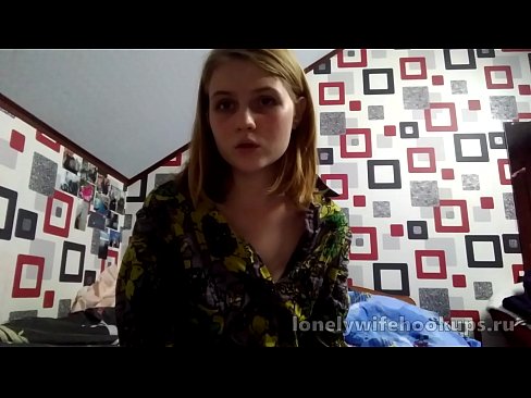 ❤️ Xwendekarê ciwan blonde ji Rûsyayê ji dîkên mezintir hez dike. ❤ Vîdyoyê seksî li me