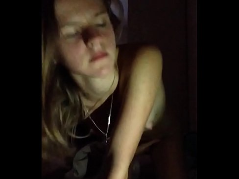 ❤️ Keçikek mastûrbe dike û dike ❤ Vîdyoyê seksî li me
